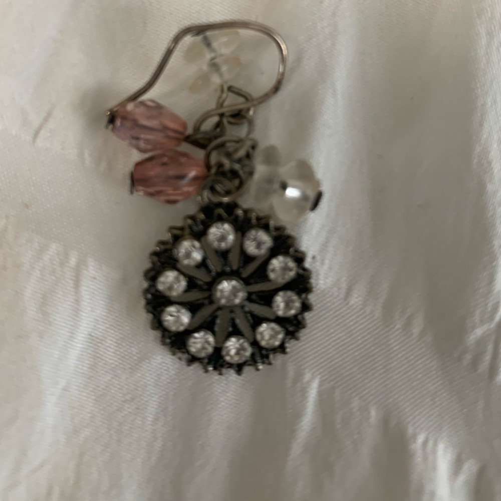 Elegant Pink and Silver Necklace and Earring Set - Picture 9 of 13